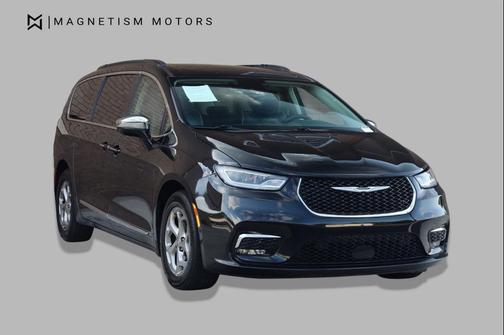 Brilliant Black Crystal Pearlcoat 2022 Chrysler Pacifica Limited