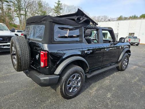 2021 Ford Bronco 