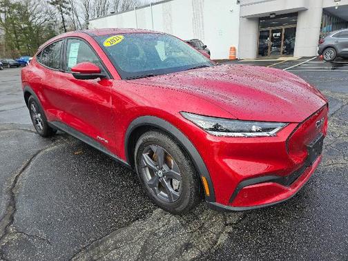 2021 Ford Mustang Mach-E SELECT