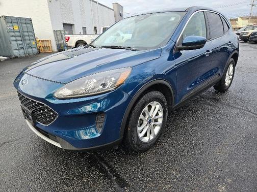 DARK PERSIAN GREEN METALLIC 2020 Ford Escape SE SUV