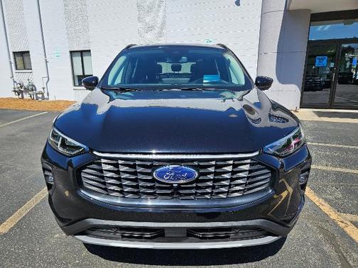 AGATE BLACK METALLIC 2024 Ford Escape PLATINUM