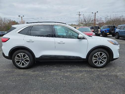 OXFORD WHITE 2020 Ford Escape SEL