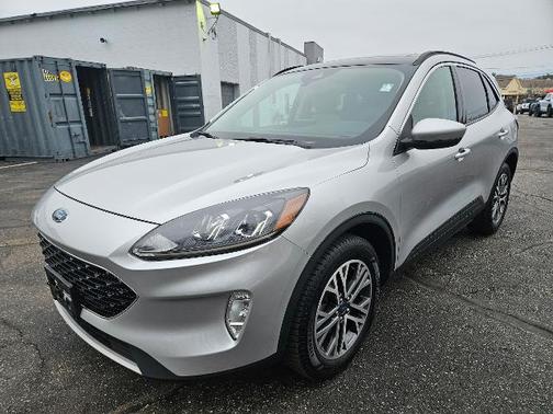 2020 Ford Escape SEL