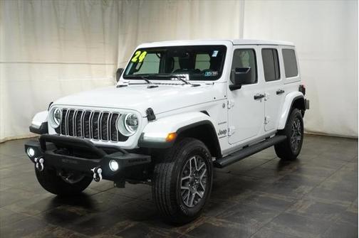 2024 Jeep Wrangler 4-Door Sahara 4x4