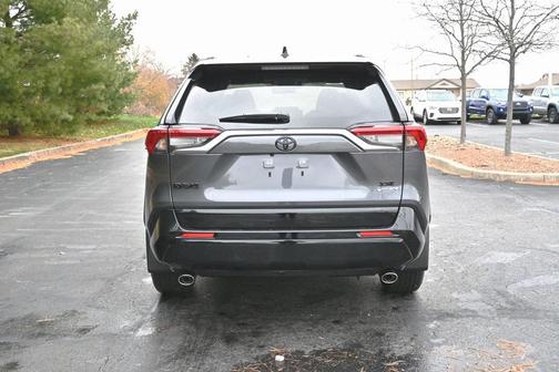 2025 Toyota RAV4 Hybrid SE