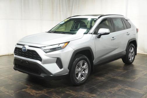 2022 Toyota RAV4 Hybrid XLE
