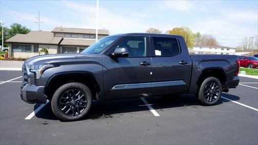 2025 Toyota Tundra Hybrid Platinum