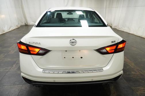 2020 Nissan Altima SR FWD