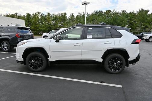 2025 Toyota RAV4 Hybrid SE