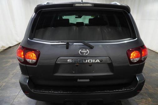 2018 Toyota Sequoia SR5