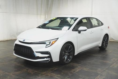 2025 Toyota Corolla Hybrid SE