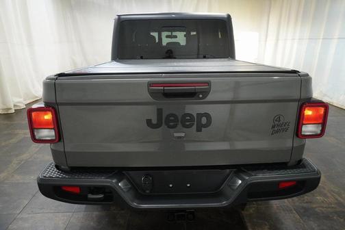 2021 Jeep Gladiator Willys 4x4