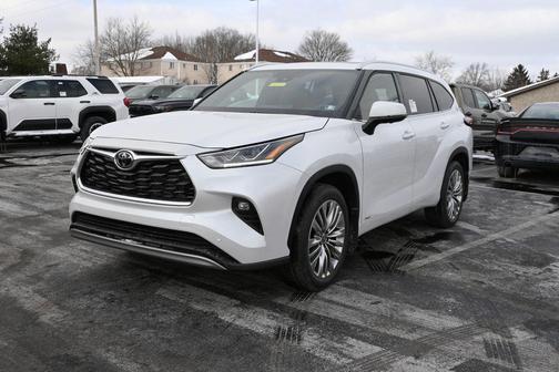 2026 Toyota Highlander Hybrid Platinum