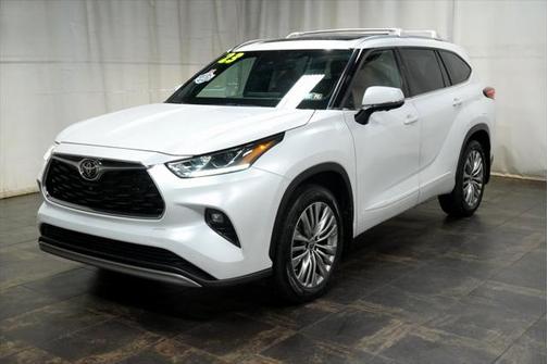 2023 Toyota Highlander Platinum