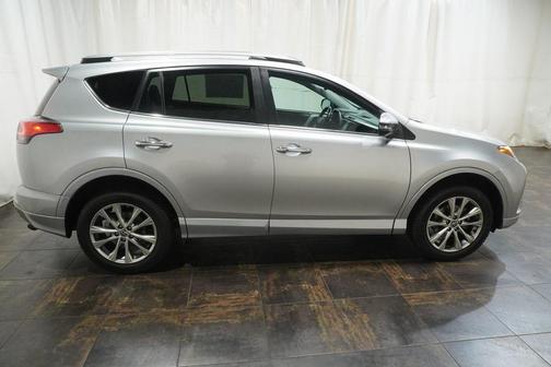 2017 Toyota RAV4 Platinum