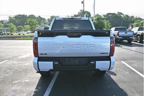 2025 Toyota Tundra Hybrid Platinum