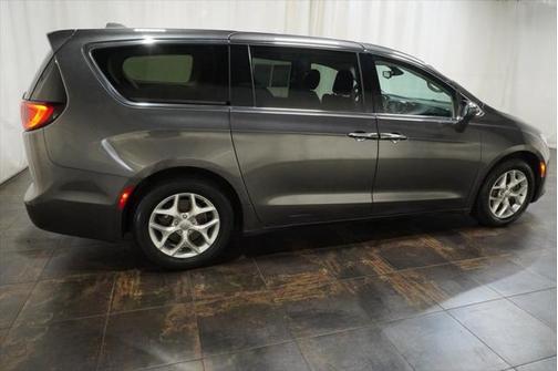 2018 Chrysler Pacifica Touring Plus