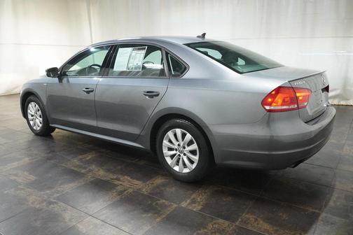 2014 Volkswagen Passat 1.8T S