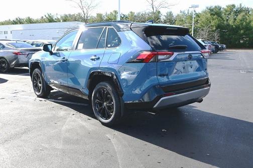 2025 Toyota RAV4 Hybrid SE