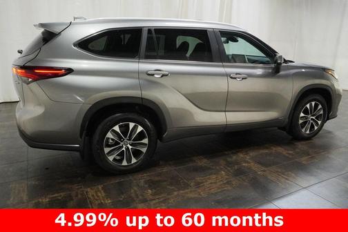 2025 Toyota Highlander Hybrid XLE