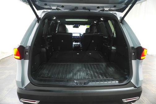 Cement 2025 Toyota Grand Highlander Hybrid Limited MAX