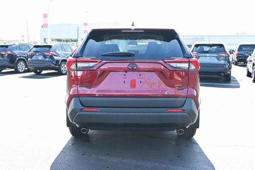 2025 Toyota RAV4 LE