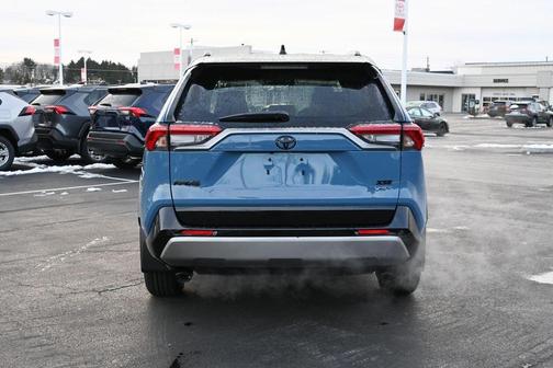 2025 Toyota RAV4 Hybrid SE