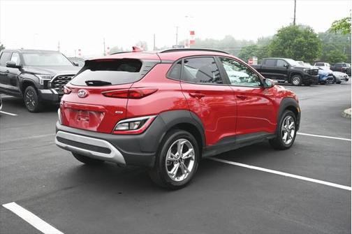 2022 Hyundai KONA SEL