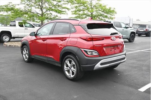 2022 Hyundai KONA SEL