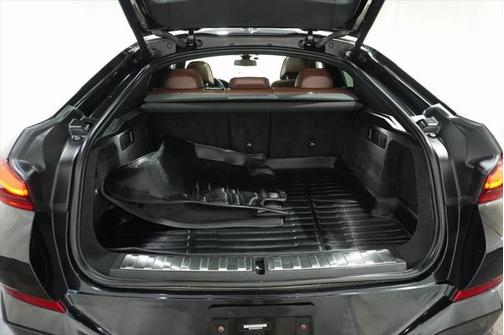 2021 BMW X6 xDrive40i