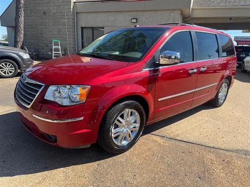 Inferno Red Crystal Pearl 2008 Chrysler Town & Country 4dr Wgn Limited