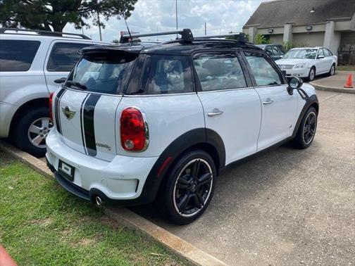 2011 MINI Cooper S Countryman Base