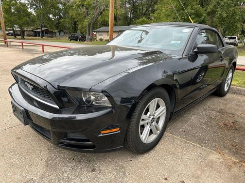 2014 Ford Mustang V6
