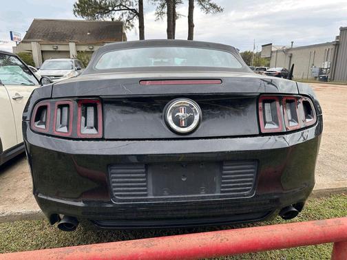2014 Ford Mustang V6