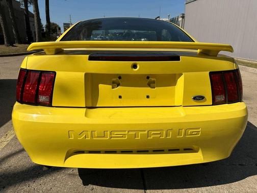 2002 Ford Mustang Base