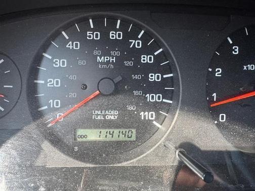 2000 Nissan Frontier SE