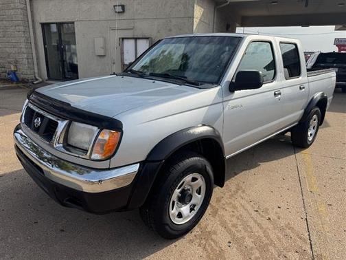 2000 Nissan Frontier SE
