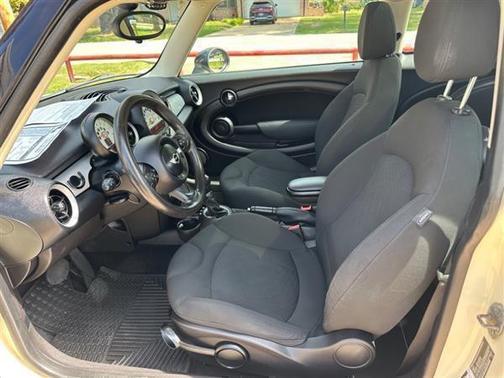 2012 MINI Cooper Base