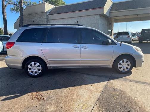 2010 Toyota Sienna CE