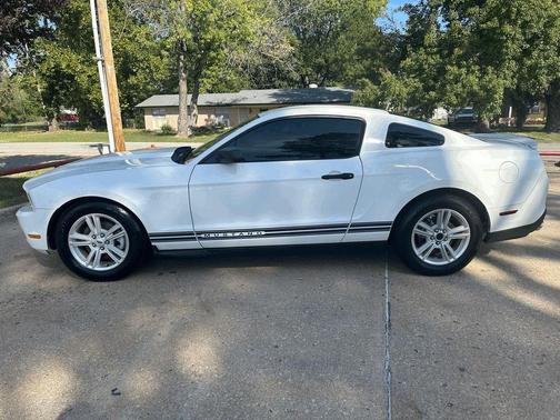 2012 Ford Mustang V6