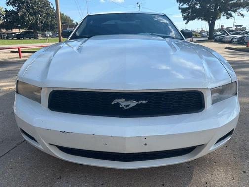 2012 Ford Mustang V6