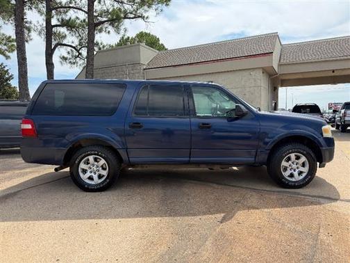 Dark Blue Pearl Metallic 2009 Ford Expedition EL 4WD 4dr XLT