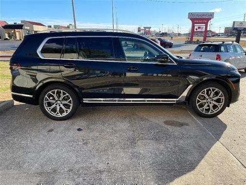 2024 BMW X7 xDrive40i Sports Activity Vehicle
