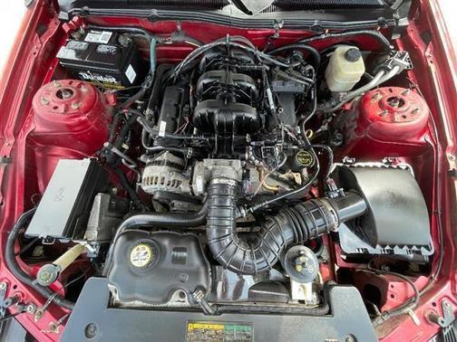2007 Ford Mustang Deluxe