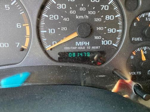 2002 Chevrolet S-10 Base