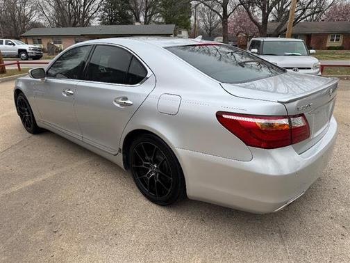 2010 Lexus LS 460 4dr Sdn RWD