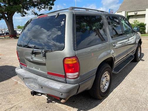 Deep Wedgewood Blue Metallic 2000 Mercury Mountaineer 4dr 112" WB 4WD