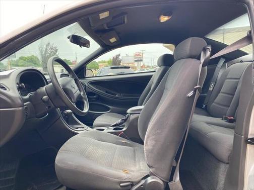 2002 Ford Mustang Premium