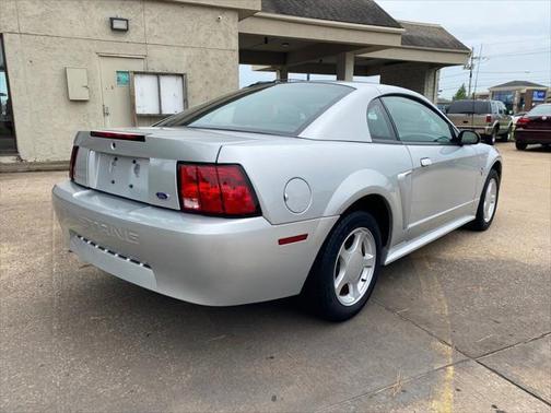 2002 Ford Mustang Premium
