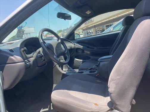 2002 Ford Mustang Premium